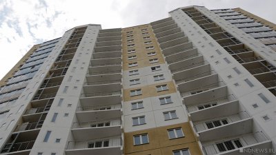 Следователи в Подмосковье выясняют обстоятельства падения двухлетней девочки с 10 этажа